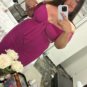 Chic Strapless Magenta Dress